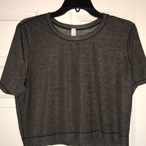 Lululemon cropped shirt